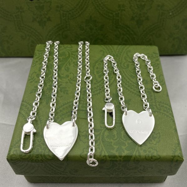 luxury jewelry necklace double letter fashion charm peach heart necklaces designer ladies 925 silver pendant couple gift titanium steel gold
luxury jewelry necklace double letter fashion charm peach heart necklaces designer ladies 925 silver pendant couple gift titanium steel gold