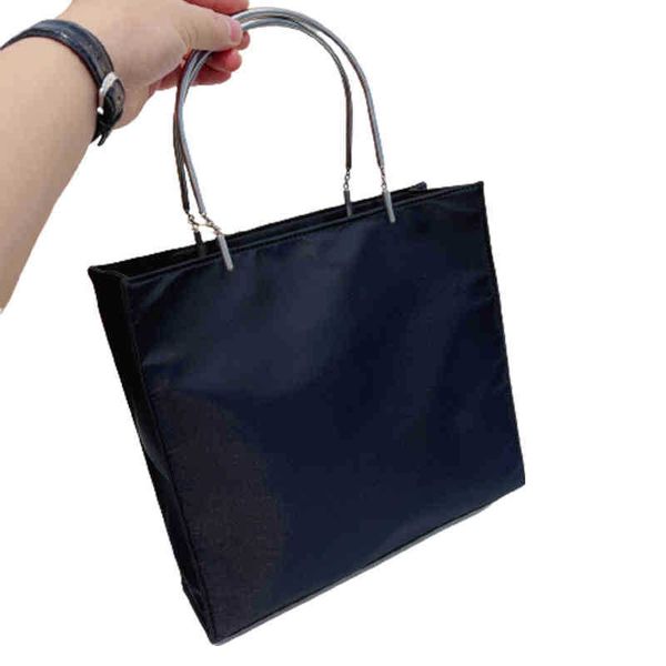 pbag triangle evening bags re-nylon tote bag handbags shopping large capacity handle ladies shoulder wallet 220902
pbag triangle evening bags re-nylon tote bag handbags shopping large capacity handle ladies shoulder wallet 220902