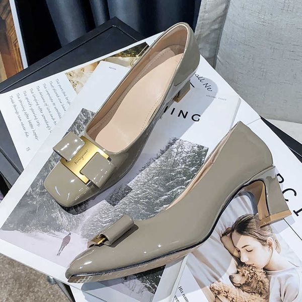dress shoes 2022 new elegant metal buckle high heels women's gentle square head small size korean shallow mouth temperament single shoe, Black
dress shoes 2022 new elegant metal buckle high heels women's gentle square head small size korean shallow mouth temperament single shoe, Black