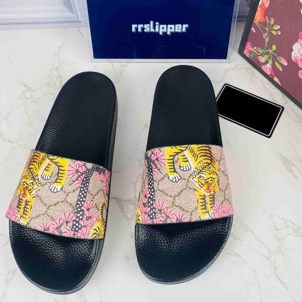 2022 designer men slippers women sandals with correct flower slide box dust bag shoes snake print slides summer wide flat slipper146 pink, Black
2022 designer men slippers women sandals with correct flower slide box dust bag shoes snake print slides summer wide flat slipper146 pink, Black