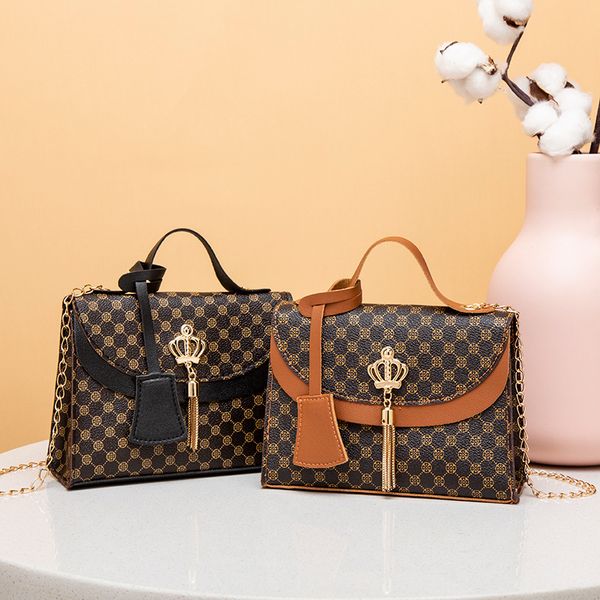 stitching women summer shoulder crossbody bag chain pu leather female small square bag clutch bags handbags
stitching women summer shoulder crossbody bag chain pu leather female small square bag clutch bags handbags