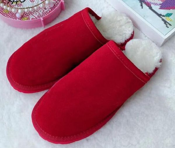 classic design warm slippers snow boots short men women boots keep warmly shoes, Black
classic design warm slippers snow boots short men women boots keep warmly shoes, Black
