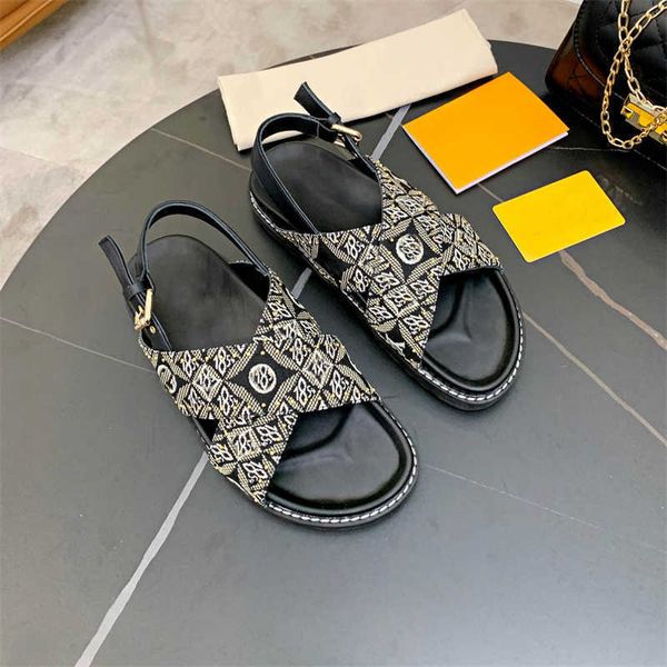 wholesale designer shoes skateboard sneakers runnings sport outside classic casual men women leather embroidered ace bee black white for dun
wholesale designer shoes skateboard sneakers runnings sport outside classic casual men women leather embroidered ace bee black white for dun
