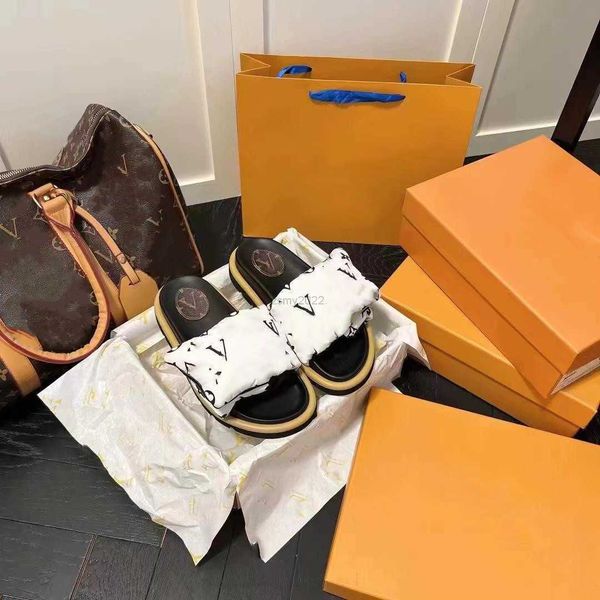 slippers 2022 autumn new thick sole slippers luxury designer women's large print color block casual sandals women's shoes, Black
slippers 2022 autumn new thick sole slippers luxury designer women's large print color block casual sandals women's shoes, Black