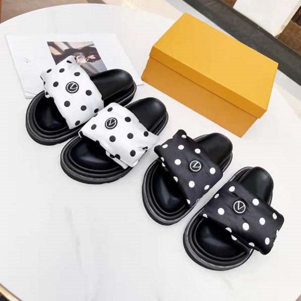 luxury slipper designer sandal italy brand slides women slippers flat bottom flip flop sneakers boots casual shoe by hoe99 062, Black
luxury slipper designer sandal italy brand slides women slippers flat bottom flip flop sneakers boots casual shoe by hoe99 062, Black