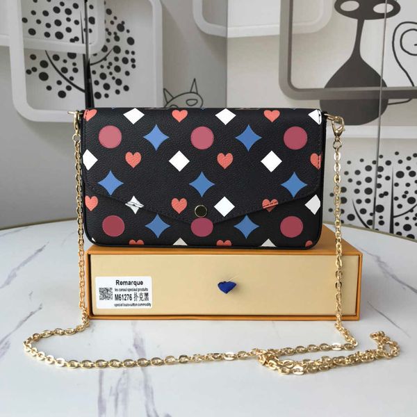 fashion designers women handbags shoulder bags luxurys lady crossbody classic flowers leather messenger purses felicie chains, Red;black
fashion designers women handbags shoulder bags luxurys lady crossbody classic flowers leather messenger purses felicie chains, Red;black