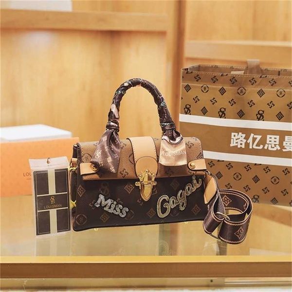 70% off 2023 designer bag counter leisure simple old flower light luxury large capacity one messenger
70% off 2023 designer bag counter leisure simple old flower light luxury large capacity one messenger