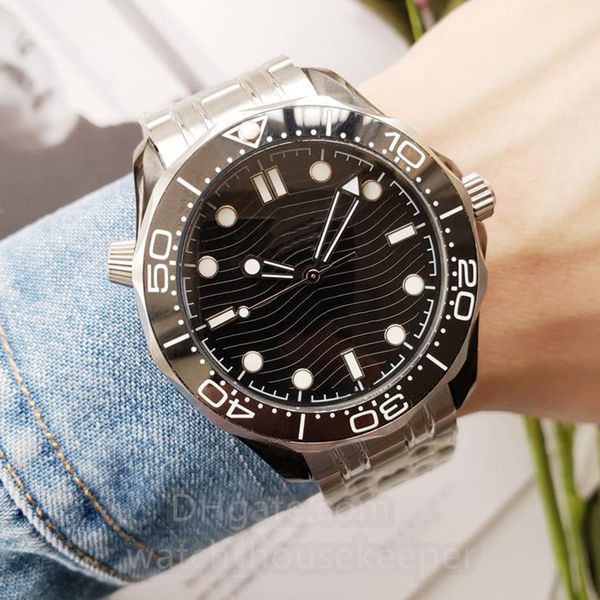 2022 designer men's mechanical watches stainless steel 40mm luxury large dial sapphire glass full-automatic high-quality men's bus, Slivery;brown
2022 designer men's mechanical watches stainless steel 40mm luxury large dial sapphire glass full-automatic high-quality men's bus, Slivery;brown