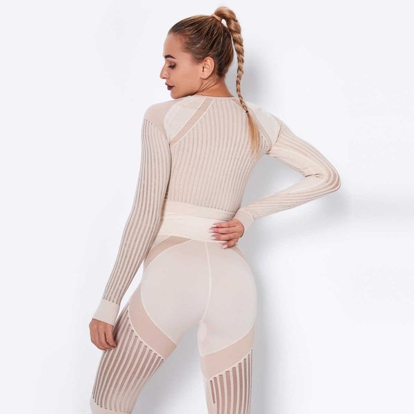 seamless knitted women's tracksuits quick-drying running yoga set wear tight-fitting breathable hollow fitness sportswear long sleeves, Gray
seamless knitted women's tracksuits quick-drying running yoga set wear tight-fitting breathable hollow fitness sportswear long sleeves, Gray