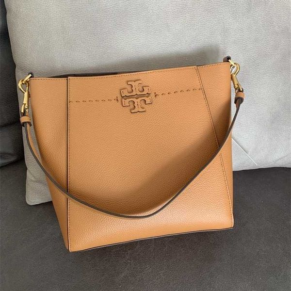 handbags torysburchs designer women's bag bucket leather tote mcgraw versatile deformation single shoulder crossbody
handbags torysburchs designer women's bag bucket leather tote mcgraw versatile deformation single shoulder crossbody
