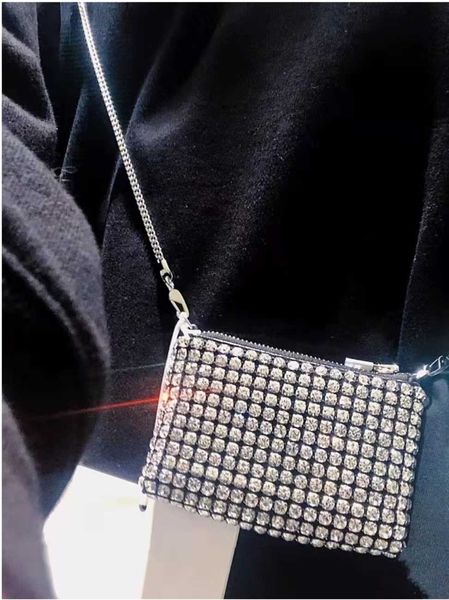 shoulder bags diamonds evening clutch bag women korean pillow small totes handbag ladies party purse 221017
shoulder bags diamonds evening clutch bag women korean pillow small totes handbag ladies party purse 221017