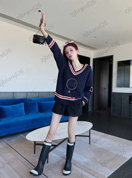 brand sweaters womens sweater designer circular stripes letter logo printed knitwear spiral v-neck pullover sweater simple fashion versatile, White;black
brand sweaters womens sweater designer circular stripes letter logo printed knitwear spiral v-neck pullover sweater simple fashion versatile, White;black