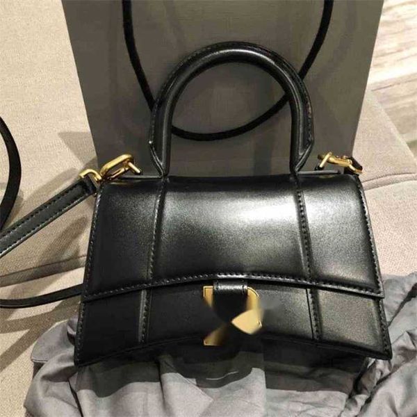handbags designer balencigas hourglass bag bags crocodile pattern leather women's wallet one shoulder messenger bag
handbags designer balencigas hourglass bag bags crocodile pattern leather women's wallet one shoulder messenger bag