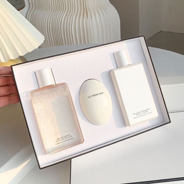 3 in 1 skin care set foaming shower gel moisturizing body lotion 200ml hand cream 50ml women bath sets 3pcs gift box high version quality fa
3 in 1 skin care set foaming shower gel moisturizing body lotion 200ml hand cream 50ml women bath sets 3pcs gift box high version quality fa