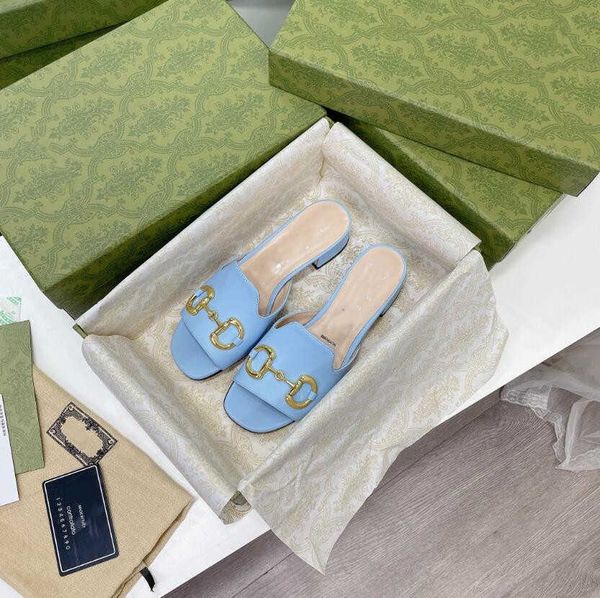 2023 luxury designer slippers women sandals denim ladies summer flat outdoor beach rainbow fashion flops striped leather flowers with box, Black
2023 luxury designer slippers women sandals denim ladies summer flat outdoor beach rainbow fashion flops striped leather flowers with box, Black