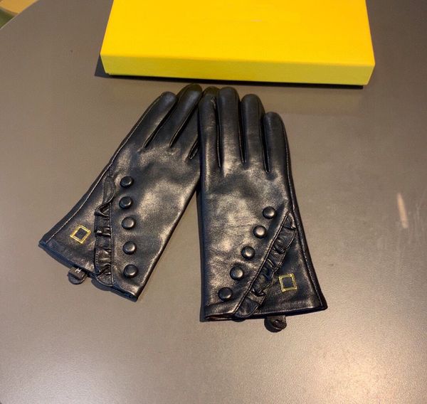 chic twill lace leather gloves women double letter designer mittens winter plush lining sheepskin gloves touch screen drive gloves christmas, Blue;gray
chic twill lace leather gloves women double letter designer mittens winter plush lining sheepskin gloves touch screen drive gloves christmas, Blue;gray