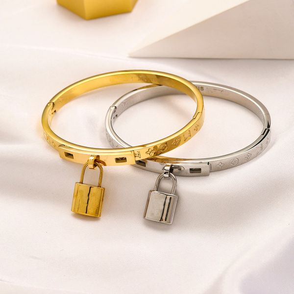luxury brand designers letters bracelets bangle bangles 18k gold plated 925 silver plated lock stainless steel letter wristband cuff for fam, Black
luxury brand designers letters bracelets bangle bangles 18k gold plated 925 silver plated lock stainless steel letter wristband cuff for fam, Black