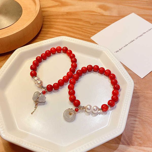 beaded strands lucky fashion round/gourd jade pendant natural red chalcedony freshwater pearls beaded bracelets for women fine jewelry ybr44, Black
beaded strands lucky fashion round/gourd jade pendant natural red chalcedony freshwater pearls beaded bracelets for women fine jewelry ybr44, Black