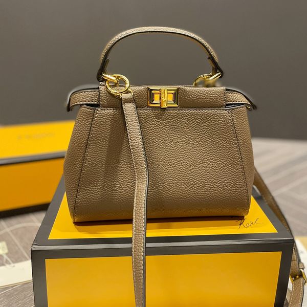 women khaki medium handbags crossbody bags small 23x18cm classic designers grain real leather black handle hasp purses long strap lady brief
women khaki medium handbags crossbody bags small 23x18cm classic designers grain real leather black handle hasp purses long strap lady brief