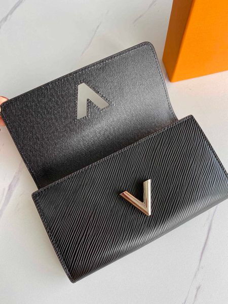 2022 fashion designer wallet luxurys mens women wallets leather bags classic flowers coin purse plaid card holder clutch, Red;black
2022 fashion designer wallet luxurys mens women wallets leather bags classic flowers coin purse plaid card holder clutch, Red;black