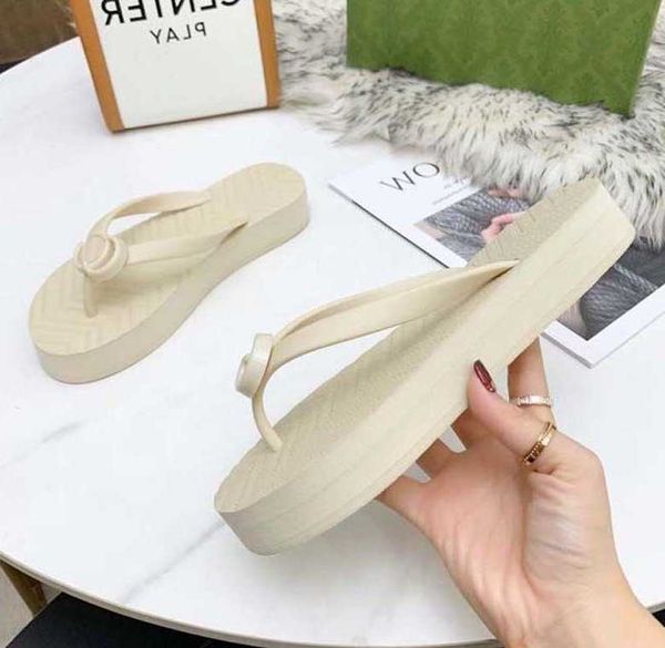 designer shoes foam runner flip flops slippers designer women beach indoor rubber sole classic stylish flip-flops women shoes women sandals, Black
designer shoes foam runner flip flops slippers designer women beach indoor rubber sole classic stylish flip-flops women shoes women sandals, Black