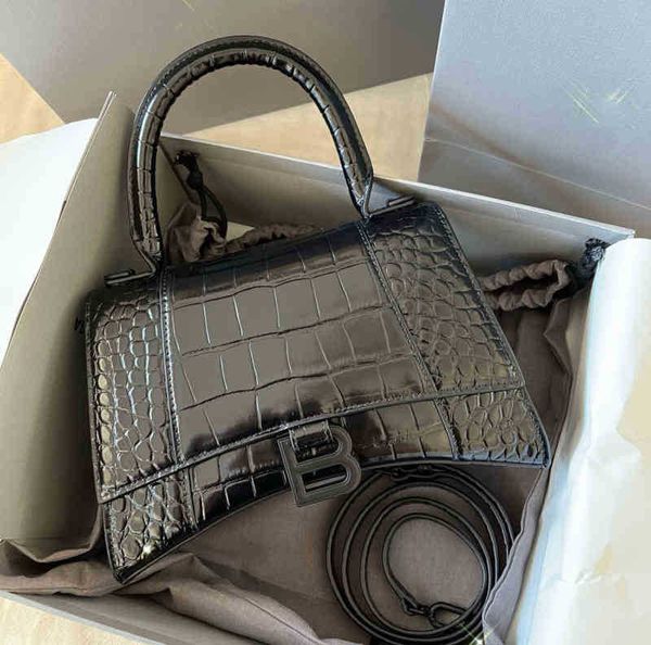 designer handbags balencaigass fashion bags female star same 2022 versatile family crocodile hourglass character leather diagonal shoulder h
designer handbags balencaigass fashion bags female star same 2022 versatile family crocodile hourglass character leather diagonal shoulder h