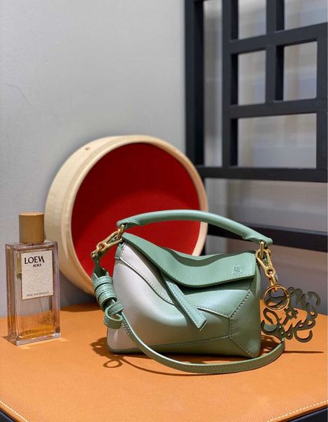 designer brand loew's demal leather puzzles bags loews woman small single shoulder hangbag geometry 24cm nnyp
designer brand loew's demal leather puzzles bags loews woman small single shoulder hangbag geometry 24cm nnyp