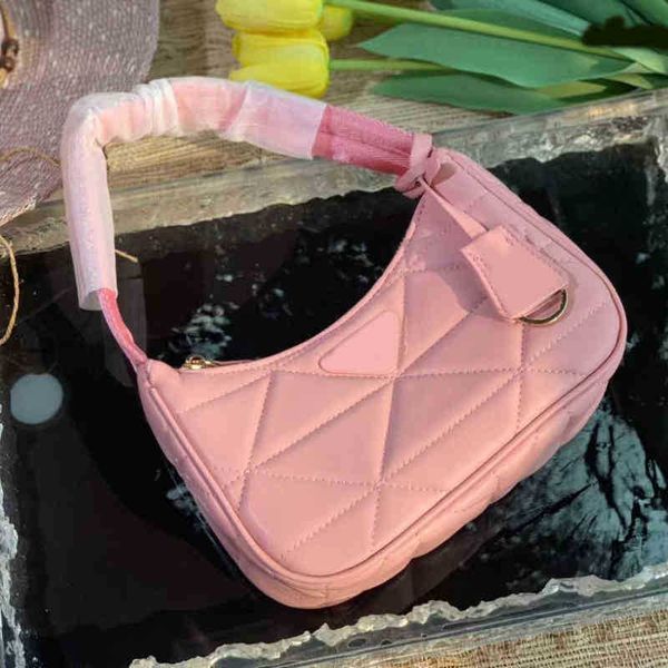 vintage diamond hobo underarm bag women sportdesigner leather shoulder crossbody handbags lady luxury wallet 220809
vintage diamond hobo underarm bag women sportdesigner leather shoulder crossbody handbags lady luxury wallet 220809