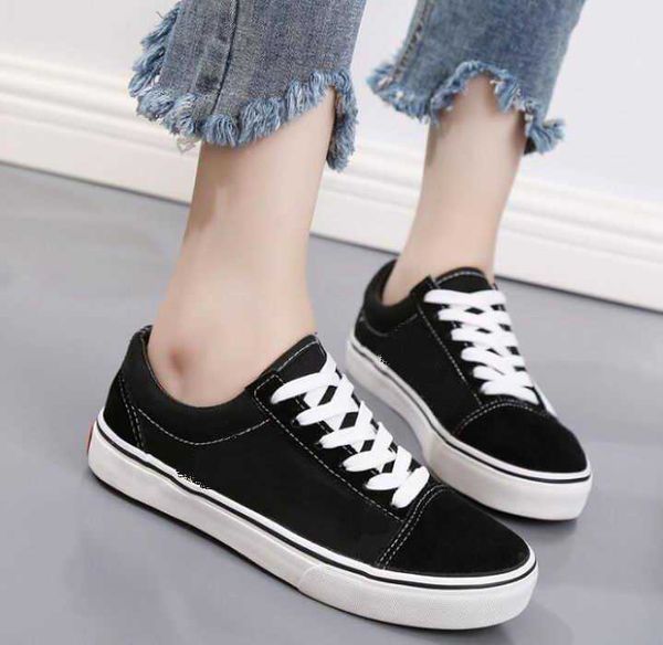 women 's sports shoes casual shoes summer sneakers classics old skool canvas classic black white skateboard men women
women 's sports shoes casual shoes summer sneakers classics old skool canvas classic black white skateboard men women