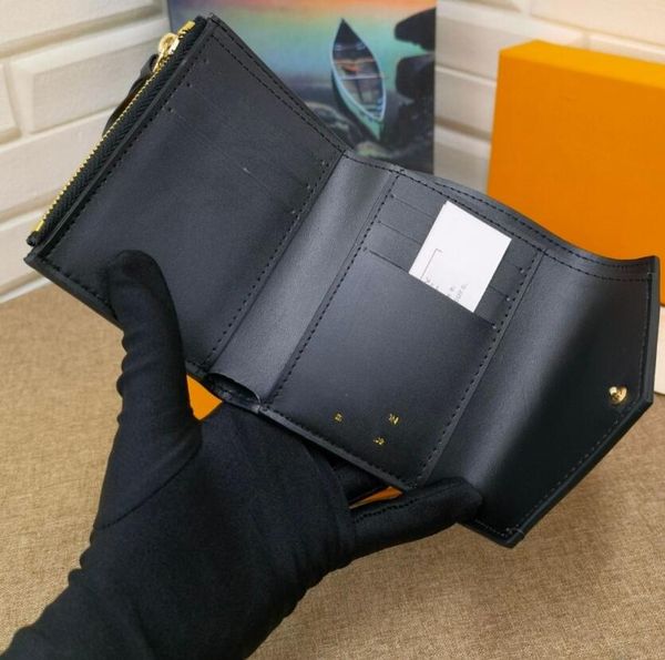 classic embossed letter wallet metal buckle bright multi slot women short wallets coin purses luxury brand zipper folding portable ladies cl, Red;black
classic embossed letter wallet metal buckle bright multi slot women short wallets coin purses luxury brand zipper folding portable ladies cl, Red;black