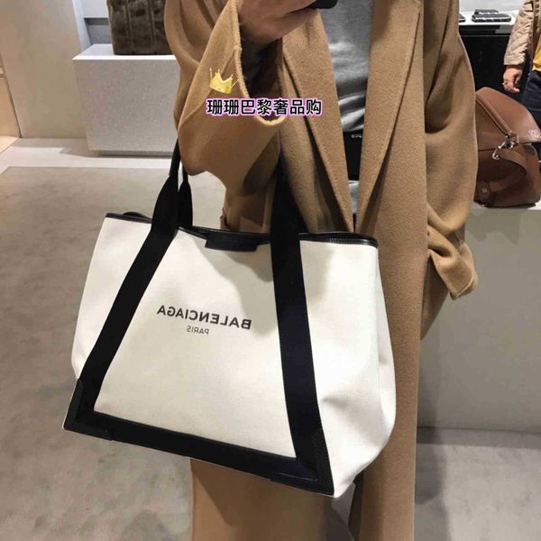 designer handbags balenciga hourglass bags women's navy beige canvas black smooth cow leather medium tote bag
designer handbags balenciga hourglass bags women's navy beige canvas black smooth cow leather medium tote bag