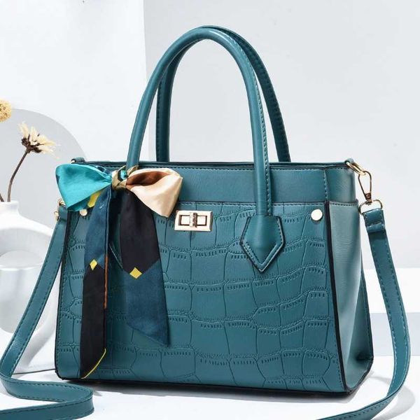 silk scarves embossed solid color texture foreign style large capacity single shoulder diagonal bag, Silver
silk scarves embossed solid color texture foreign style large capacity single shoulder diagonal bag, Silver