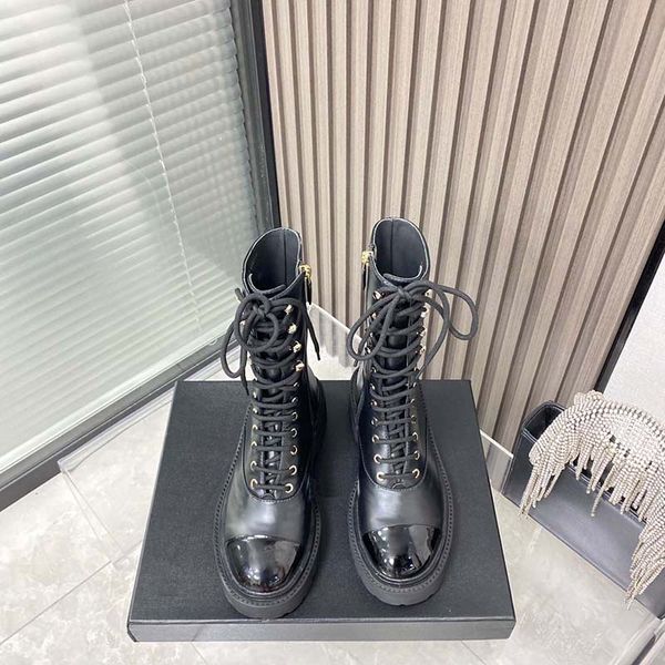 2022 women designer boots zipper martin black leather knight women short boot design casual shoes luxurys brand 35-41
2022 women designer boots zipper martin black leather knight women short boot design casual shoes luxurys brand 35-41