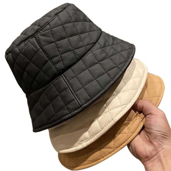 wide brim hats new winter warm women casual pu leather plaid print bucket floppy panama cap gorros fishing sun fisherman g221014, Blue;gray
wide brim hats new winter warm women casual pu leather plaid print bucket floppy panama cap gorros fishing sun fisherman g221014, Blue;gray