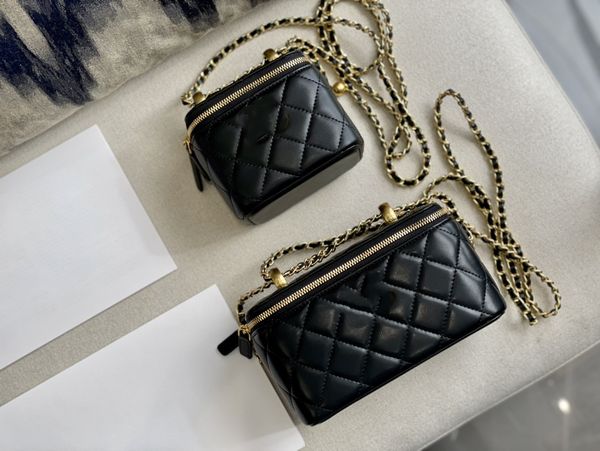 luxurious designers bags women fashion lambskin chain box bag lipstick bag shoulder crossbody bag
luxurious designers bags women fashion lambskin chain box bag lipstick bag shoulder crossbody bag