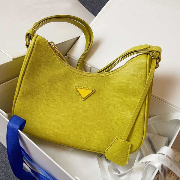 totes prabag retro tote bag underarm hobo bag women 7 colors designer handbag zipper shoulder crossbody purse 221017
totes prabag retro tote bag underarm hobo bag women 7 colors designer handbag zipper shoulder crossbody purse 221017