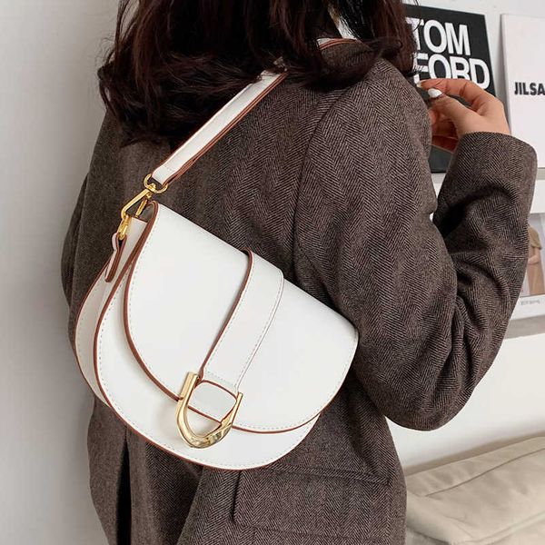 this year's popular bag fashion foreign style messenger high-grade feeling net red armpit saddle, Silver
this year's popular bag fashion foreign style messenger high-grade feeling net red armpit saddle, Silver