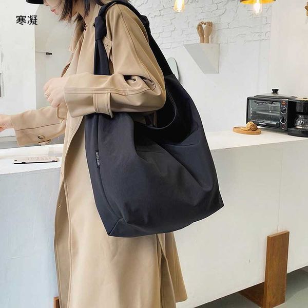 large capacity single shoulder messenger bag tote fashion tidy texture large nylon net red, Silver
large capacity single shoulder messenger bag tote fashion tidy texture large nylon net red, Silver