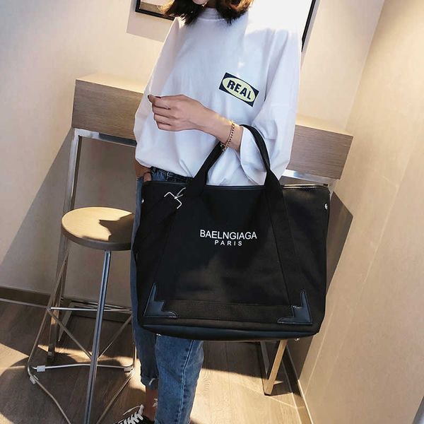 bag single shoulder diagonal canvas letter printing fashion large capacity hand, Silver
bag single shoulder diagonal canvas letter printing fashion large capacity hand, Silver