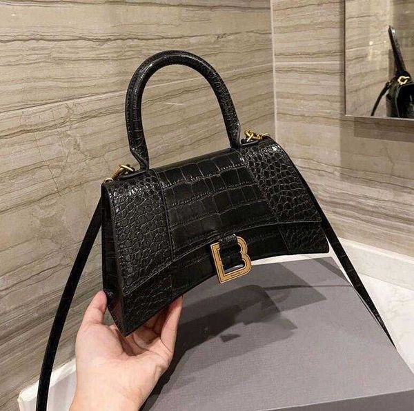 2021 luxury designer hand ladies fashion shoulder wallet crocodile moon diagonal walletpdc9
2021 luxury designer hand ladies fashion shoulder wallet crocodile moon diagonal walletpdc9