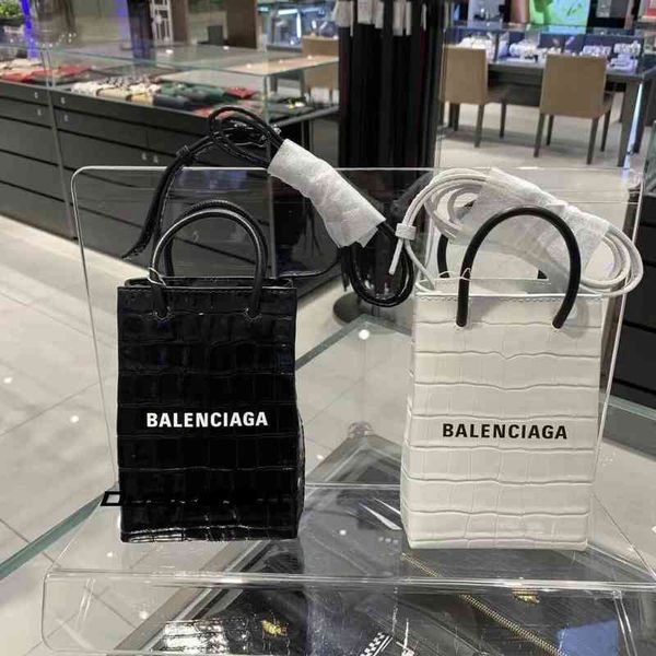 italy bags designer balencigas tote direct mail women's bag crocodile mobile phone bag portable one shoulder messenger bag for men and
italy bags designer balencigas tote direct mail women's bag crocodile mobile phone bag portable one shoulder messenger bag for men and