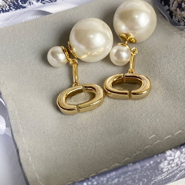 christmas gift classic pearl designer earrings fashion style brand girl halloween gift, Golden;silver
christmas gift classic pearl designer earrings fashion style brand girl halloween gift, Golden;silver