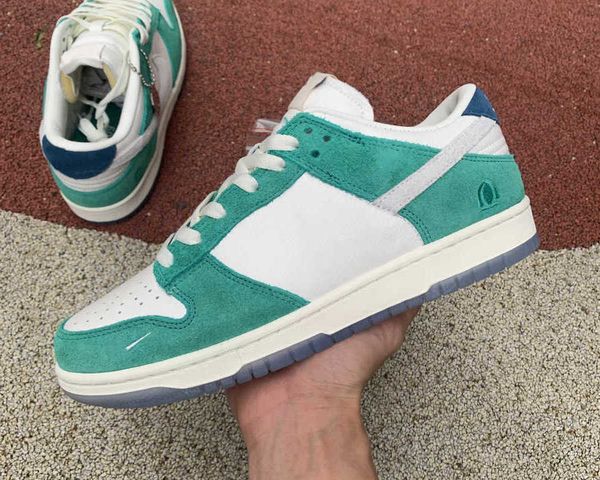 shoes chunky dk low road sign men women low sail white neptune green sports sneakers
shoes chunky dk low road sign men women low sail white neptune green sports sneakers