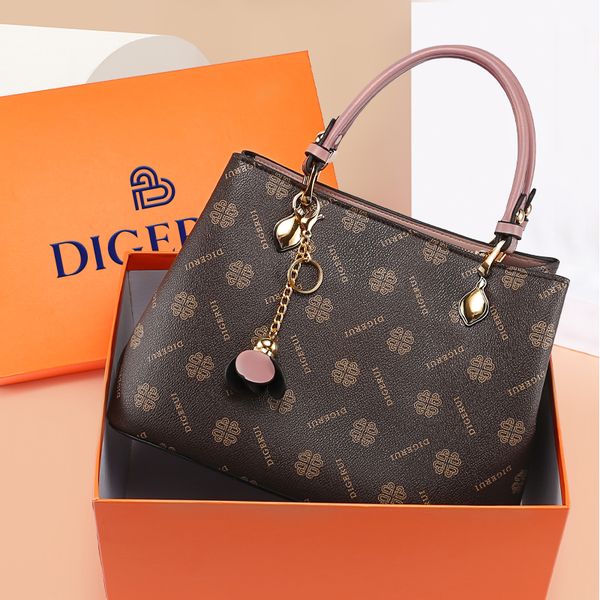 temperament red handbag women's large capacity 2022 new fashion shoulder bags messenger bag mother bag bride wedding bags
temperament red handbag women's large capacity 2022 new fashion shoulder bags messenger bag mother bag bride wedding bags