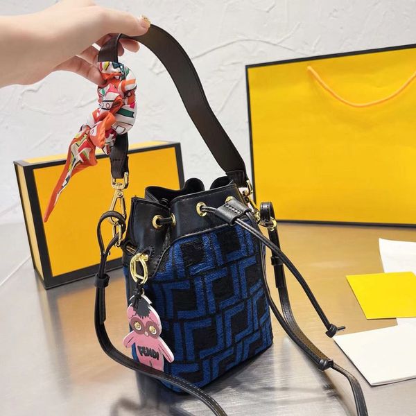 designer bags classic flower bag drawstring bucket mini handbag single shoulder diagonal womens tote 2022
designer bags classic flower bag drawstring bucket mini handbag single shoulder diagonal womens tote 2022