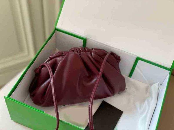 clutch women handbag crossbody classic messenger new shopping cloud high capacity fashion designer lady wallets 221207
clutch women handbag crossbody classic messenger new shopping cloud high capacity fashion designer lady wallets 221207