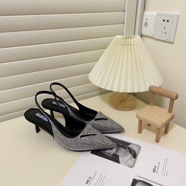 dress shoes high heel flat shoe social chunky women wedding party leather business formal loafer with original box 2021 fashion 34-40 heel h, Black
dress shoes high heel flat shoe social chunky women wedding party leather business formal loafer with original box 2021 fashion 34-40 heel h, Black