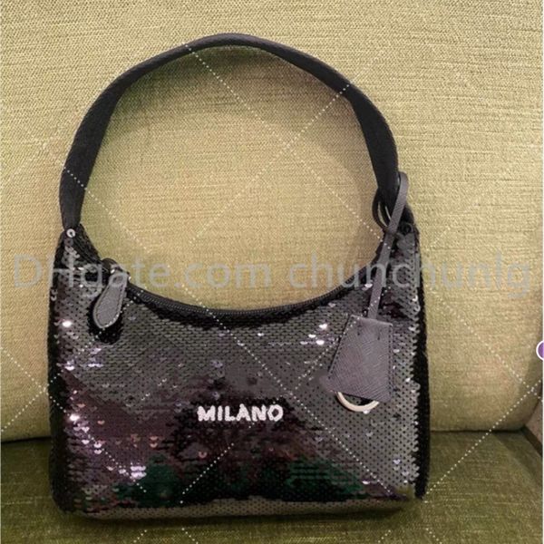 luxury classic tramp underarm shoulder bag fashion parachute fabric sequin handbags unique designer moon shaped women's cross body bags
luxury classic tramp underarm shoulder bag fashion parachute fabric sequin handbags unique designer moon shaped women's cross body bags
