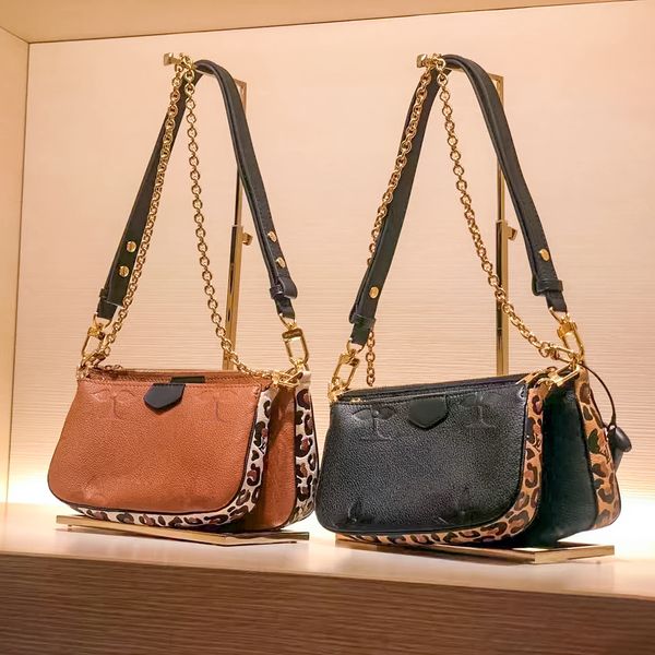 luxurys designers bags shoulder m80399 multi pochette accessoires classic bag genuine leather totes fashion women leopard print crossbody ha
luxurys designers bags shoulder m80399 multi pochette accessoires classic bag genuine leather totes fashion women leopard print crossbody ha