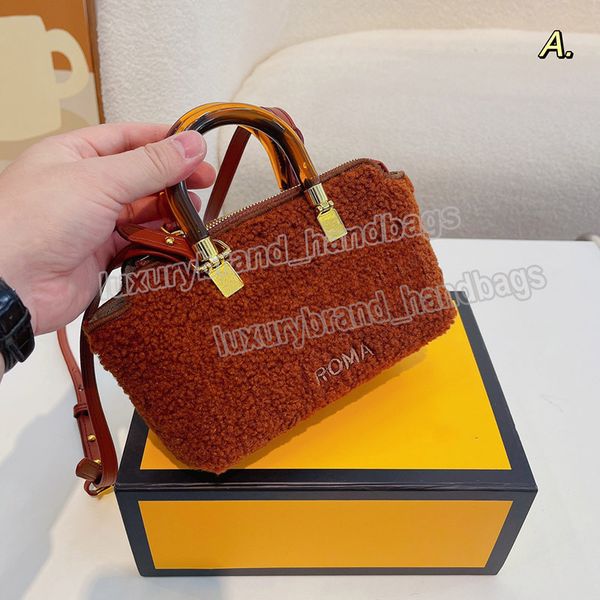 classic designer bags fashion lambswool shoulder bag luxury brand handbags cross body tote bags autumn winter messenger purses
classic designer bags fashion lambswool shoulder bag luxury brand handbags cross body tote bags autumn winter messenger purses